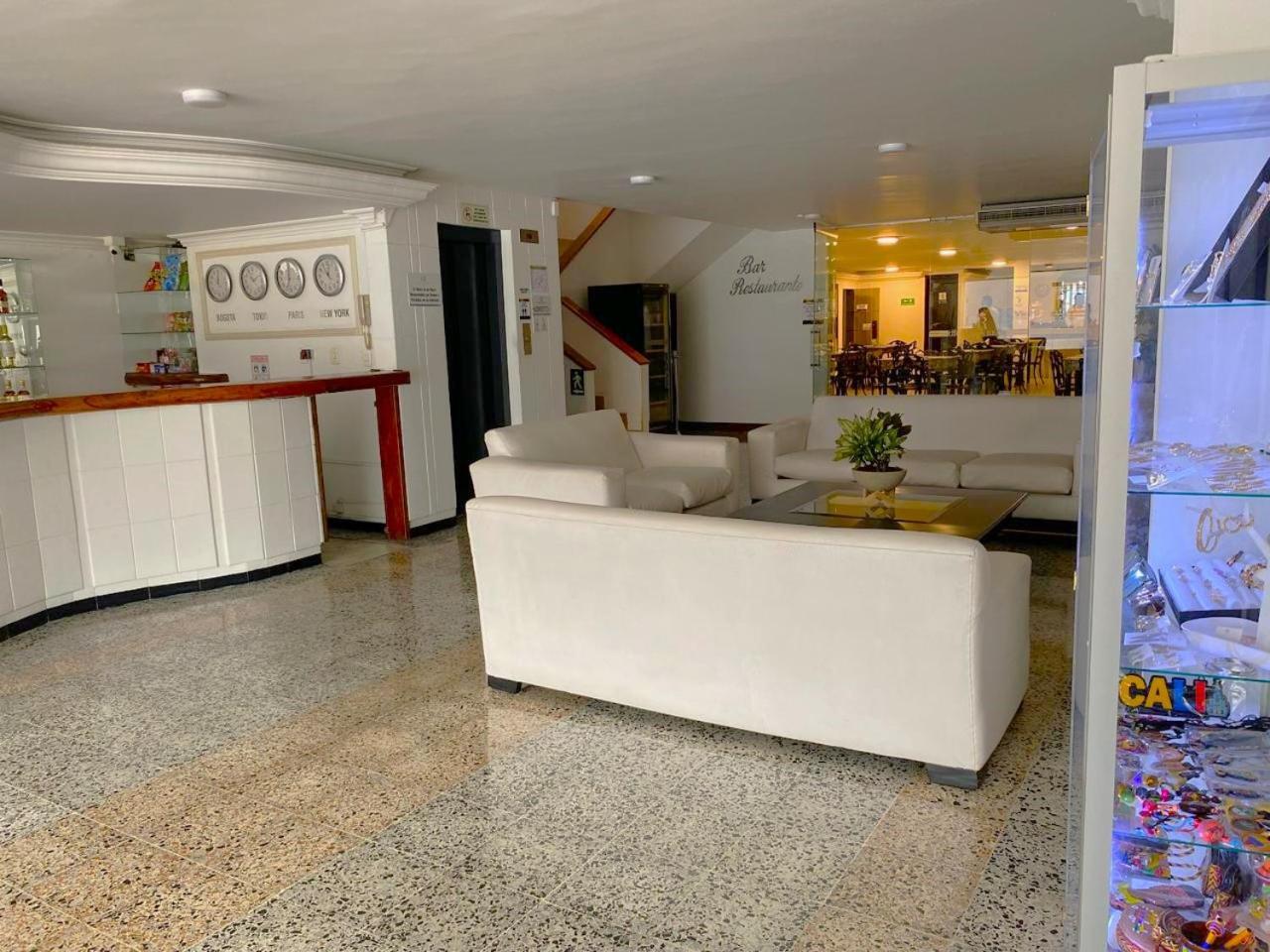 Tama Hotel Granada Real Cali Exteriör bild