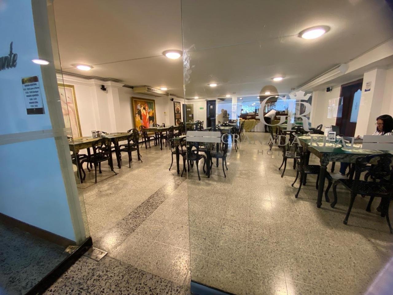 Tama Hotel Granada Real Cali Exteriör bild