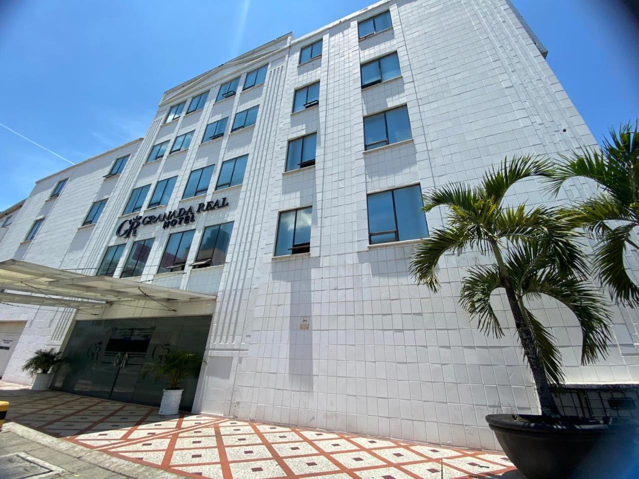 Tama Hotel Granada Real Cali Exteriör bild