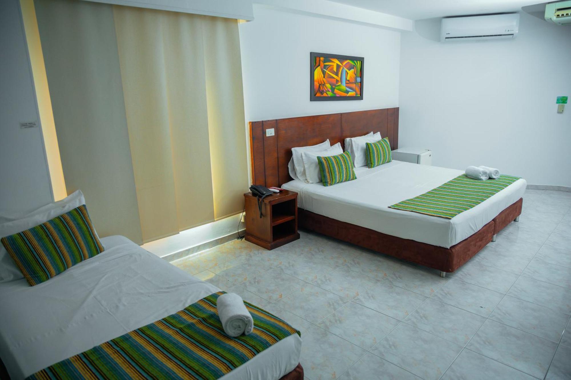 Tama Hotel Granada Real Cali Exteriör bild