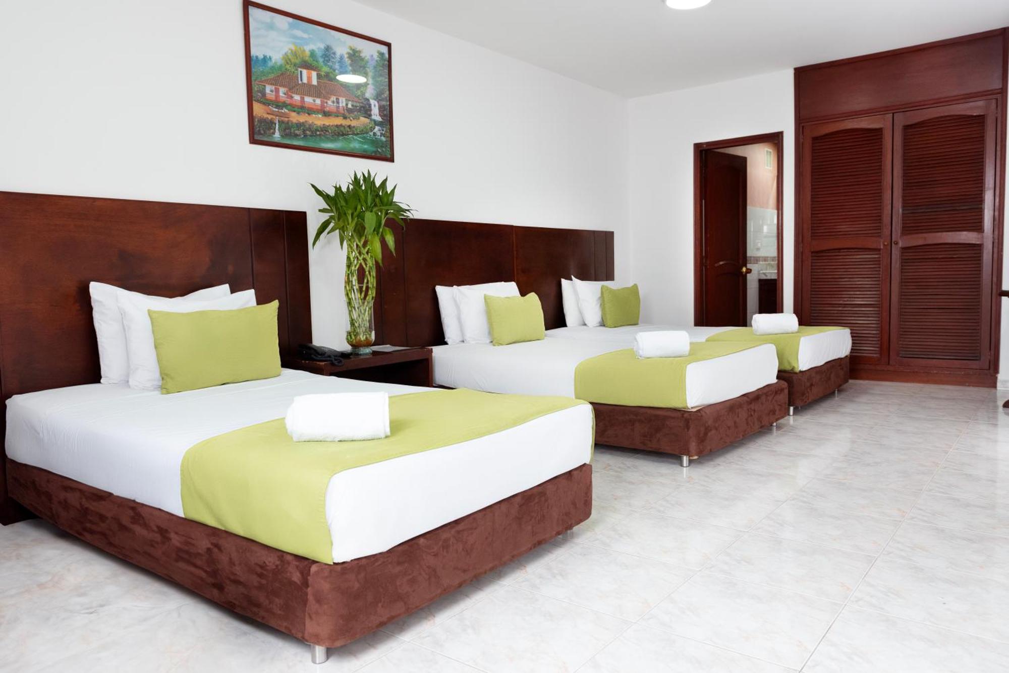 Tama Hotel Granada Real Cali Exteriör bild